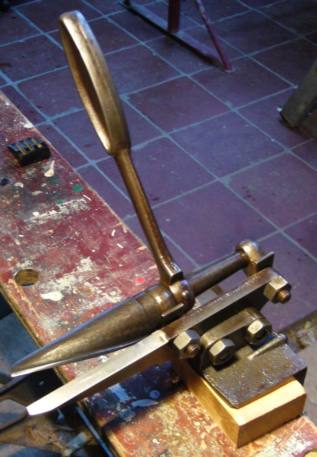 Clico Swiss Bench Shear Holden Concertinas